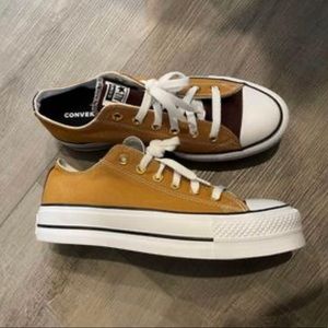 Womens platform converse size 8.5